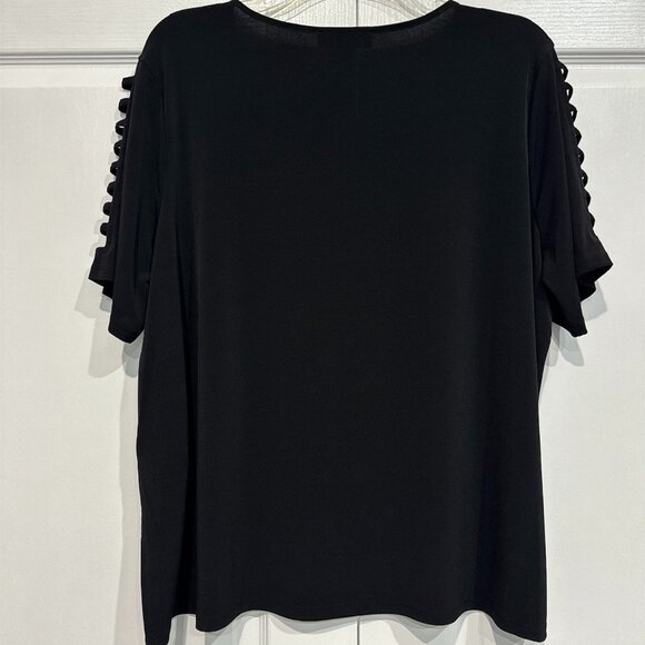 NWT Michael Kors Black Lattice Sleeve Plus Size Top - 3X. - Picture 3 of 4
